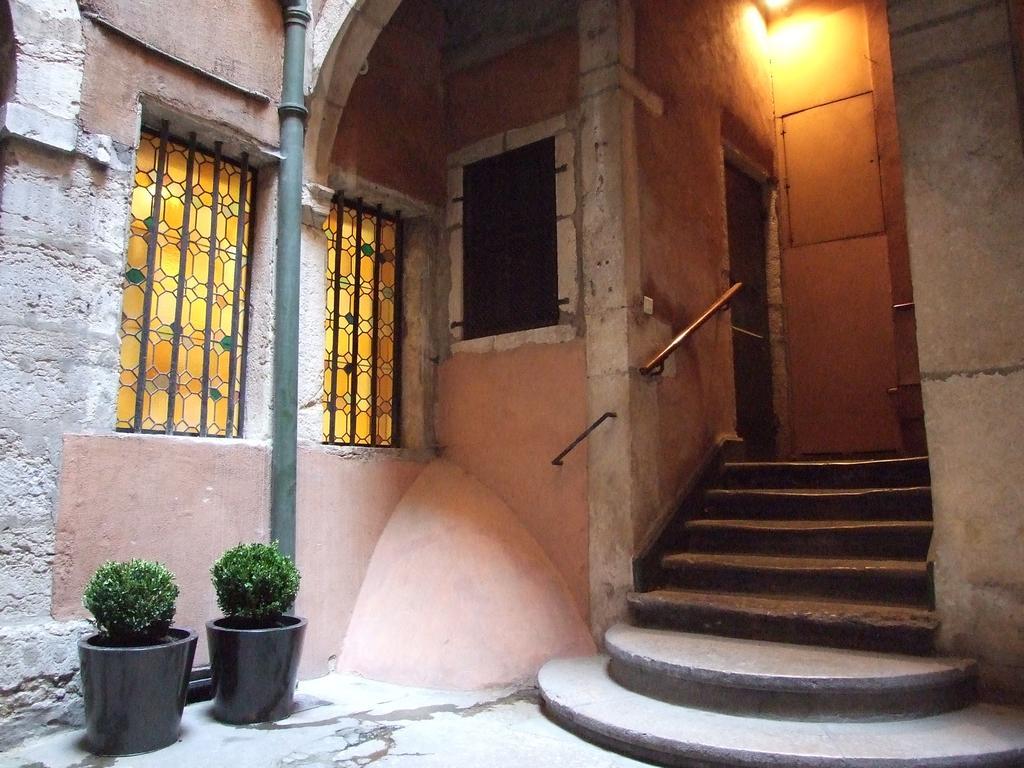 Loge Des 3 Maries Apartamento Lyon Exterior foto
